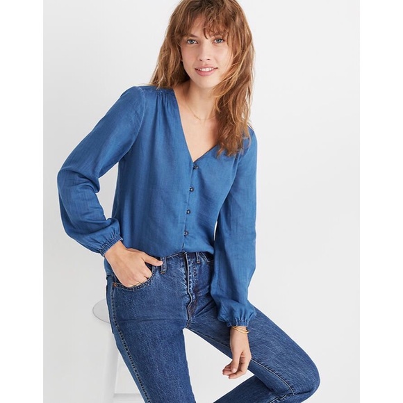 Madewell Indigo V-Neck Button-down Shirt - Picture 2 of 9